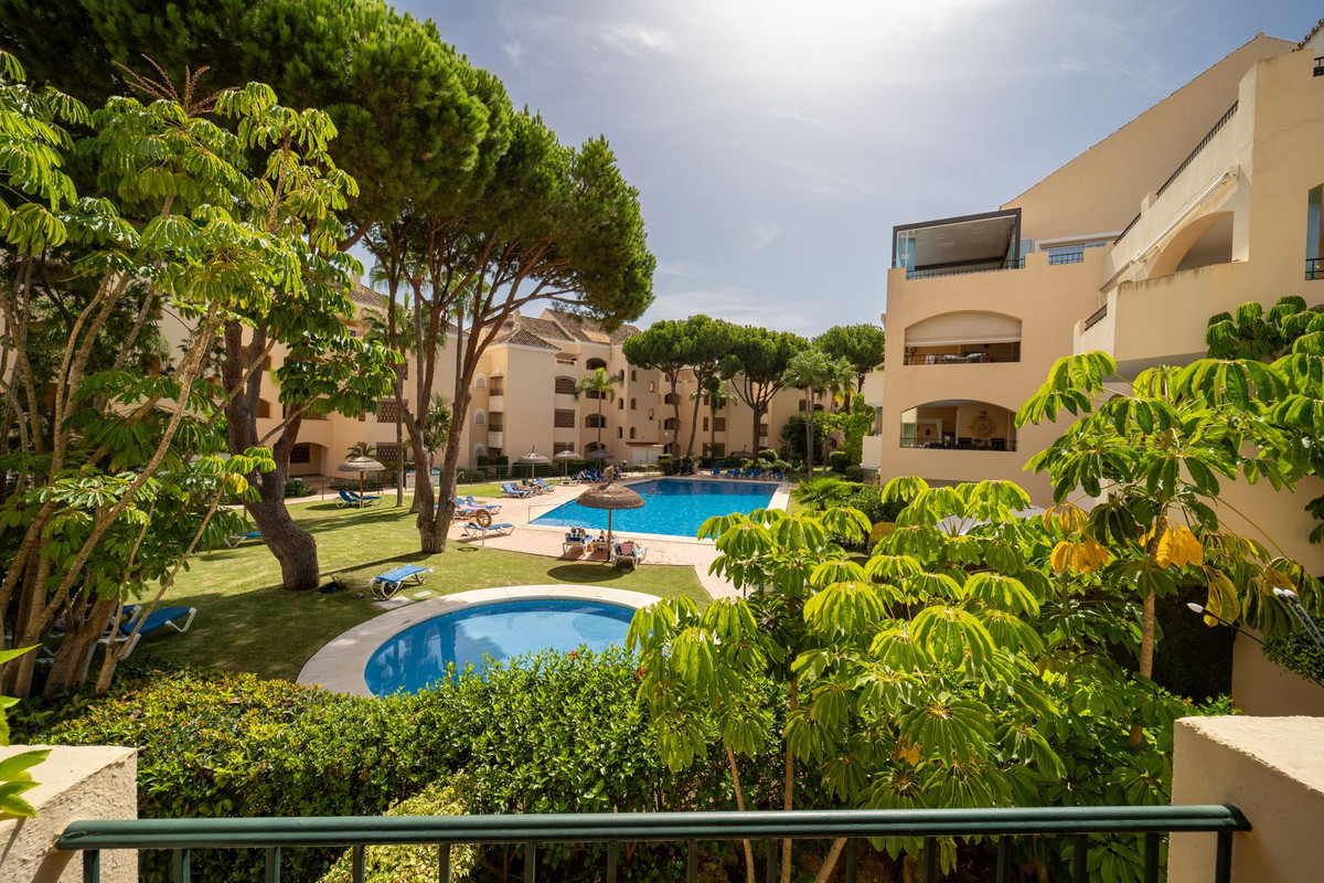 Appartement te koop in Elviria | 3 slaapkamers H5477959