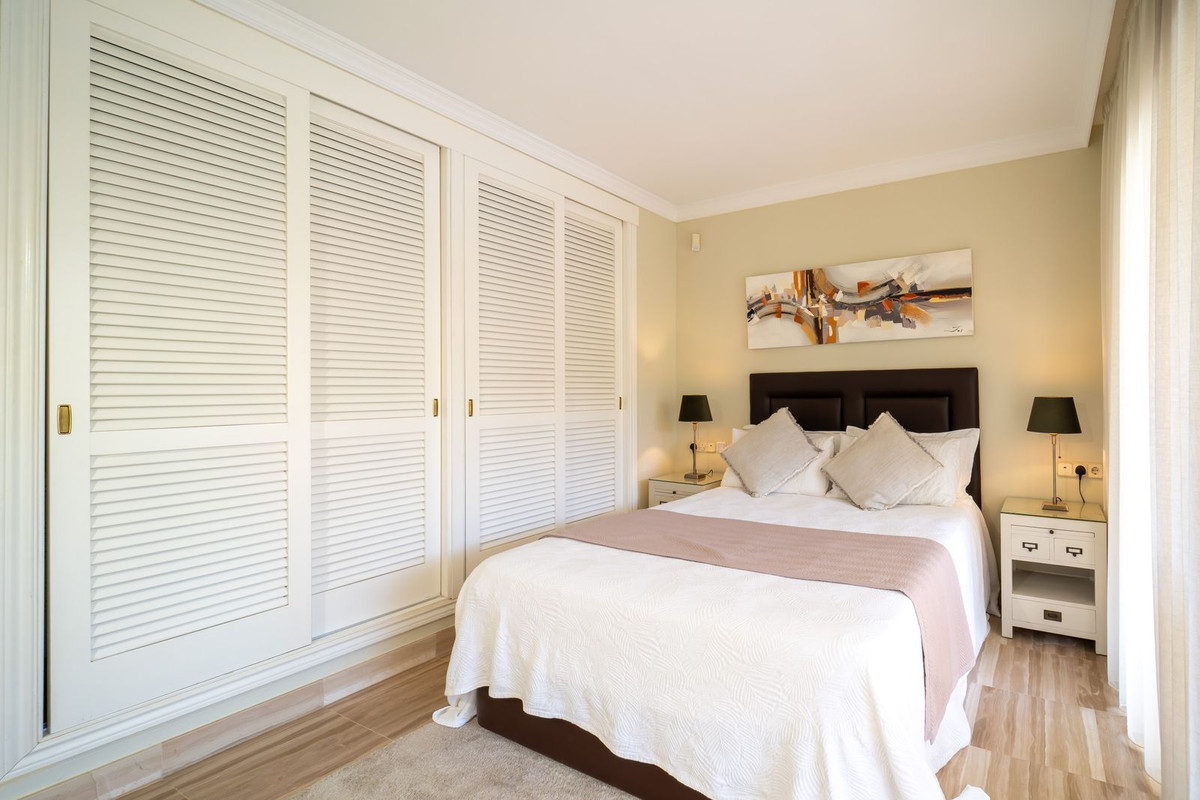 Appartement te koop in Elviria | 3 slaapkamers H5477959