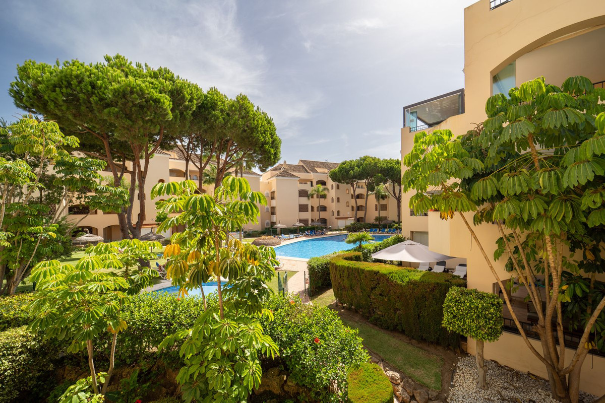 Appartement te koop in Elviria | 3 slaapkamers H5477959