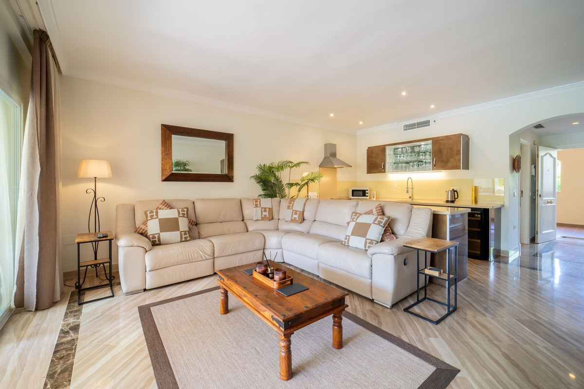 Appartement te koop in Elviria | 3 slaapkamers H5477959