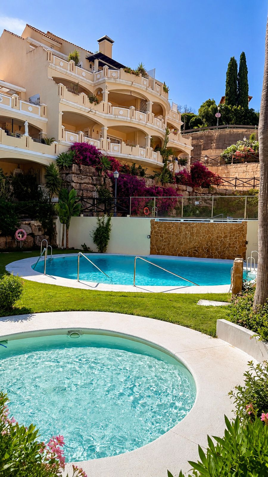 Appartement te koop in Elviria | 2 slaapkamers H5480428