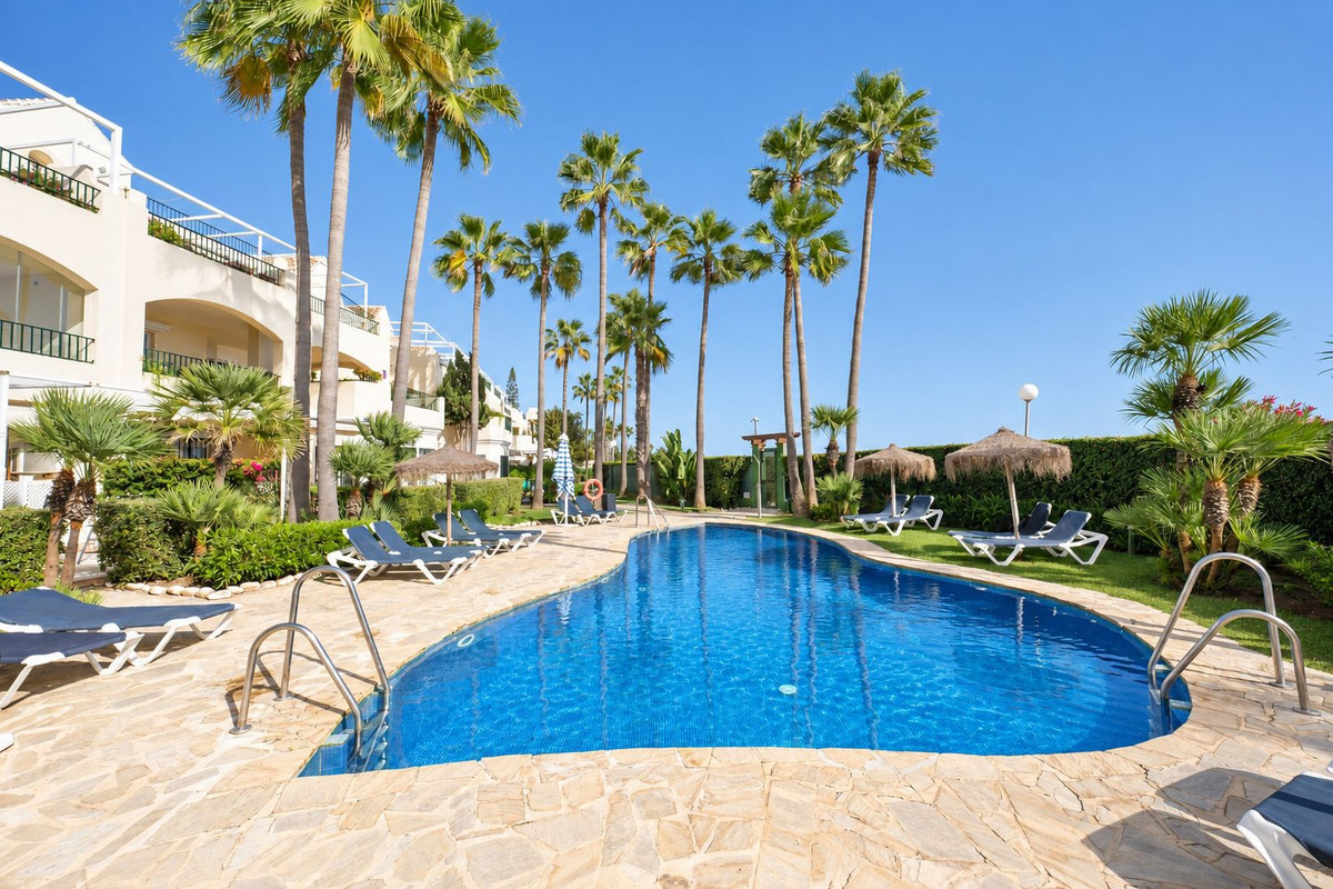 Appartement te koop in Elviria | 2 slaapkamers H5482717