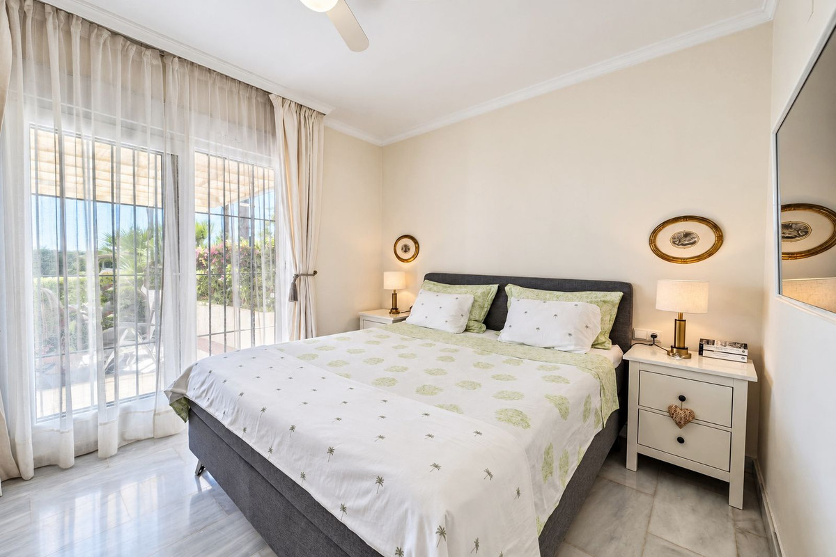 Appartement te koop in Elviria | 2 slaapkamers H5482717