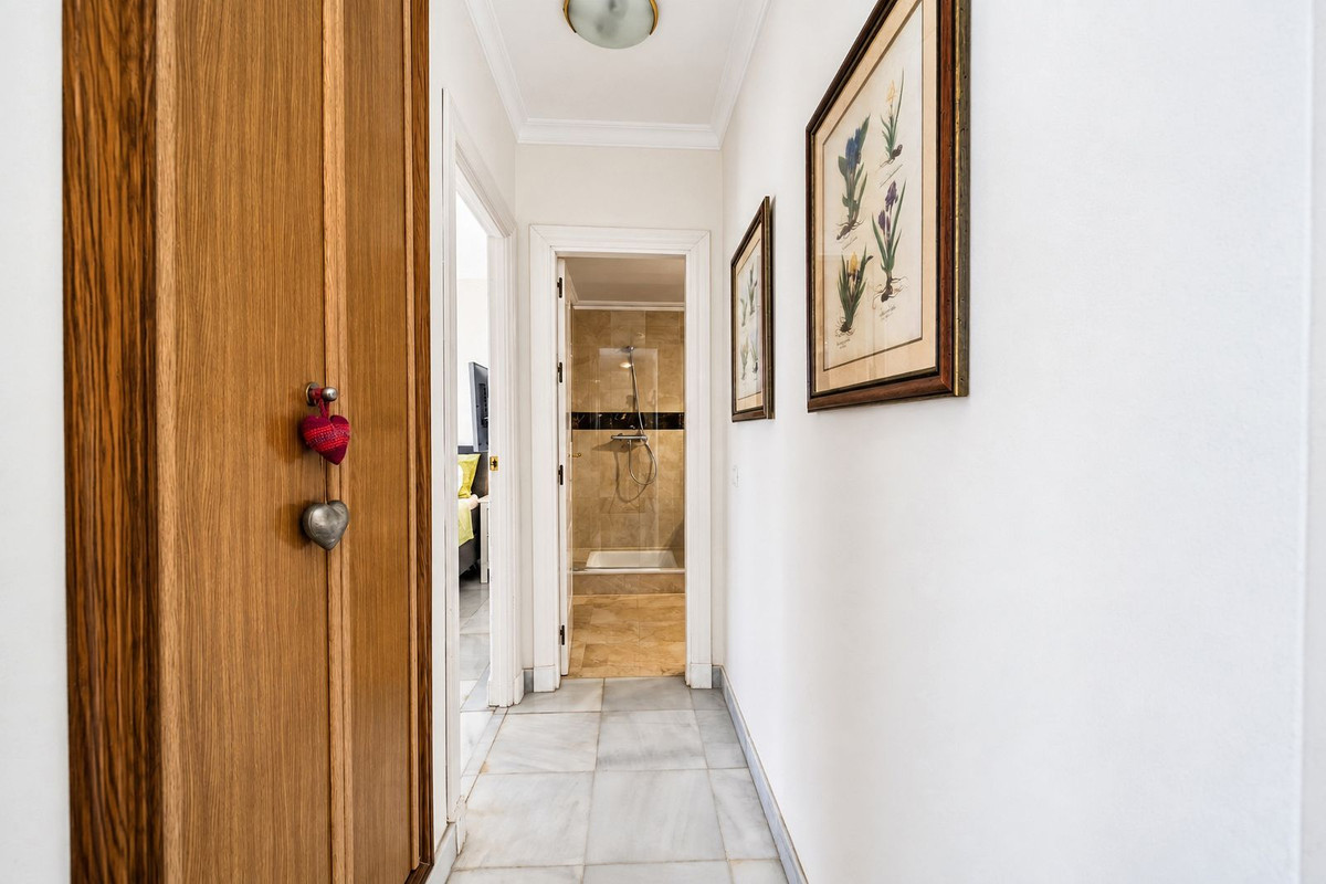 Appartement te koop in Elviria | 2 slaapkamers H5482717