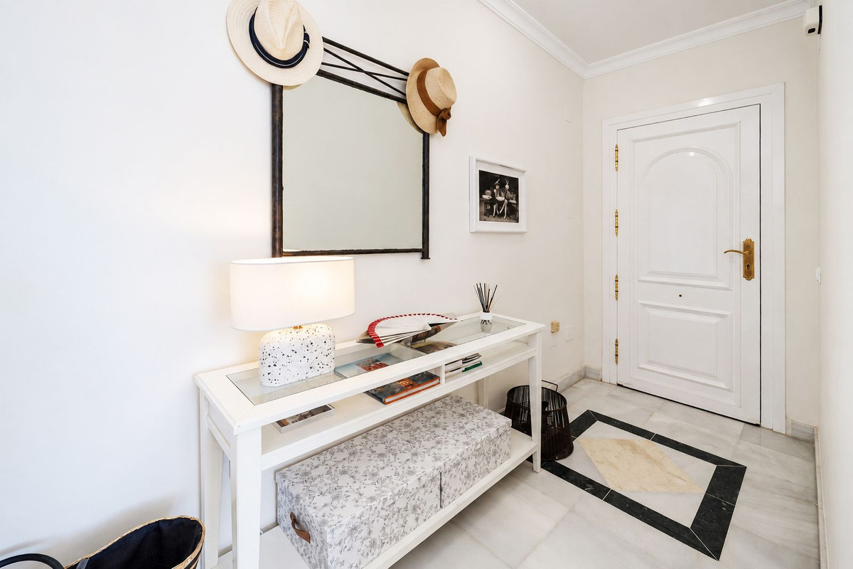 Appartement te koop in Elviria | 2 slaapkamers H5482717