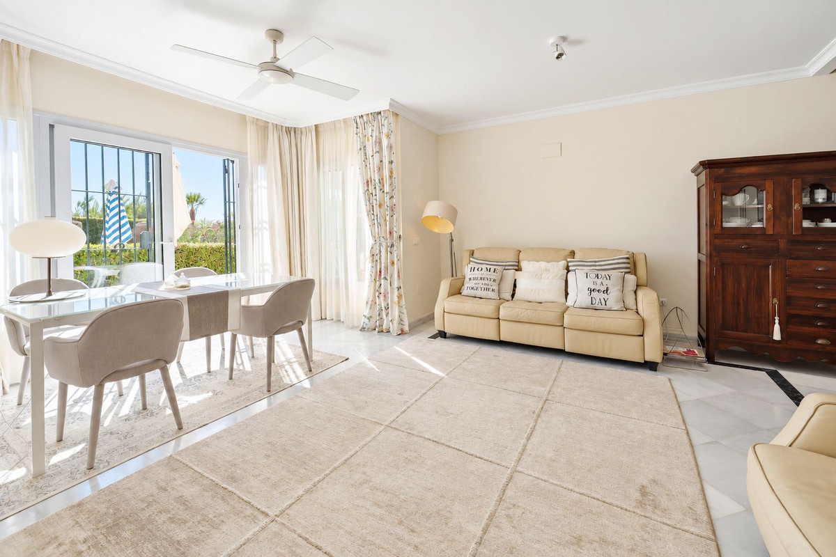 Appartement te koop in Elviria | 2 slaapkamers H5482717