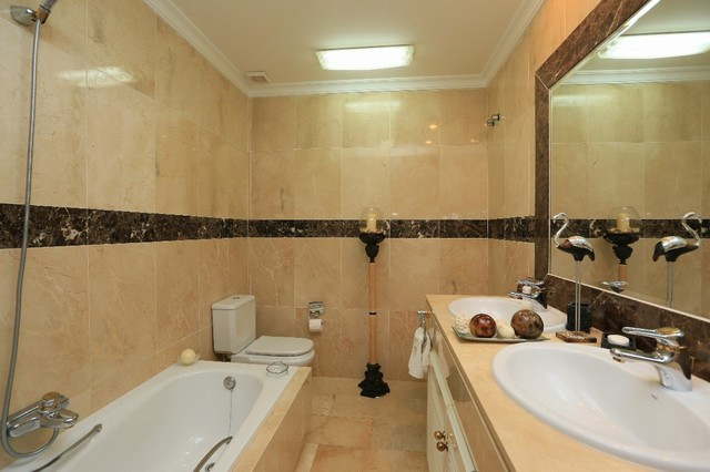 Appartement te koop in Elviria | 2 slaapkamers H5483590