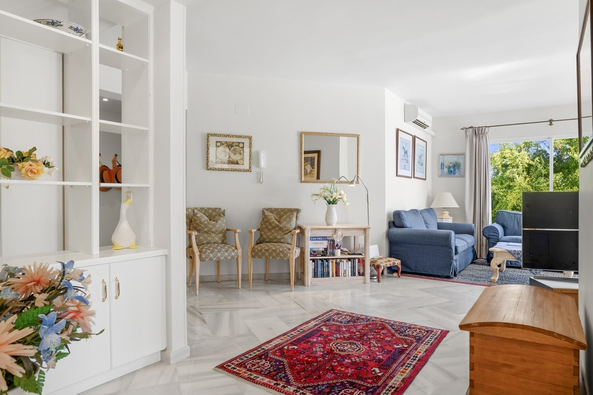 Appartement te koop in Elviria | 3 slaapkamers H5488036