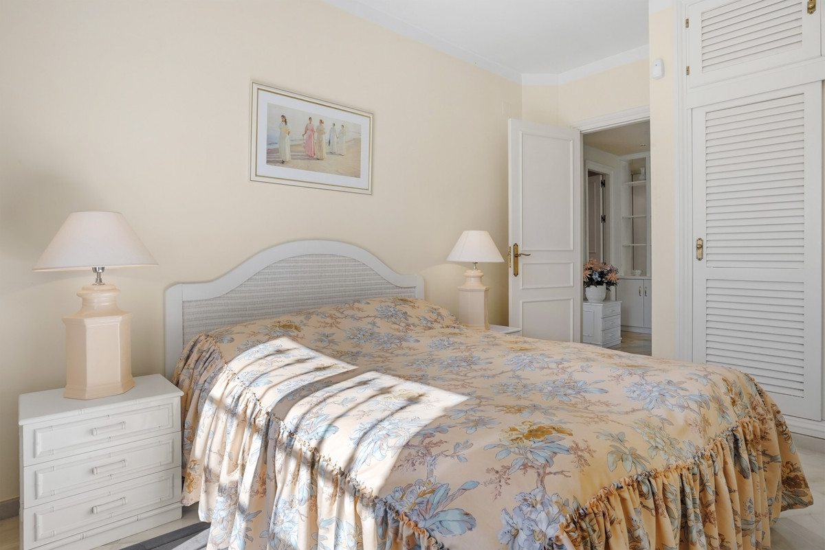 Appartement te koop in Elviria | 3 slaapkamers H5488036