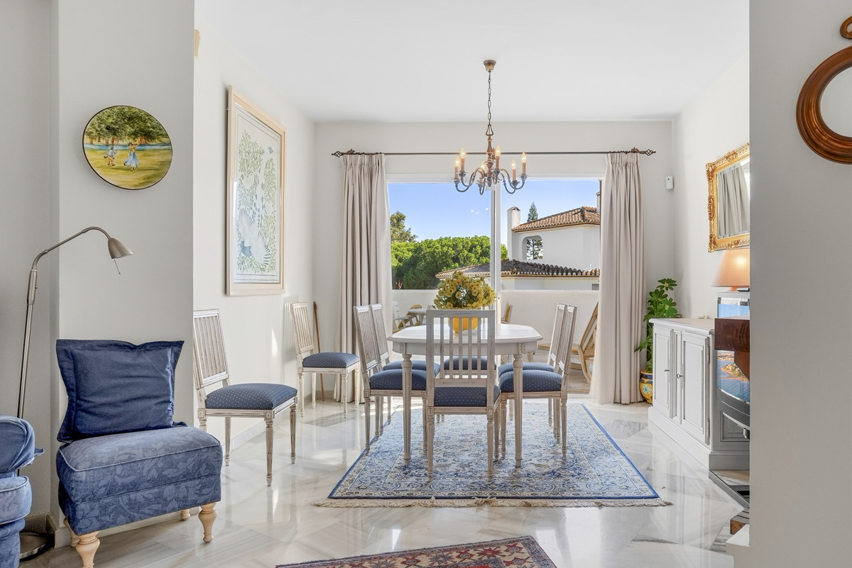 Appartement te koop in Elviria | 3 slaapkamers H5488036