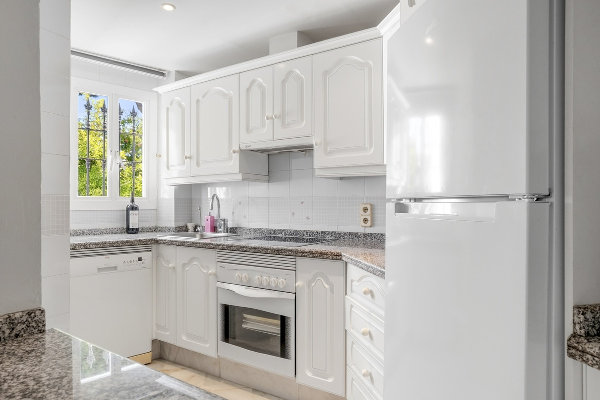 Appartement te koop in Elviria | 3 slaapkamers H5488036