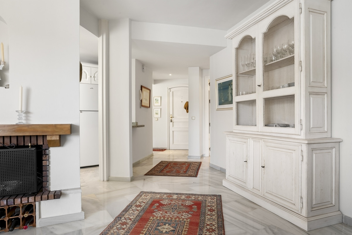 Appartement te koop in Elviria | 3 slaapkamers H5488036