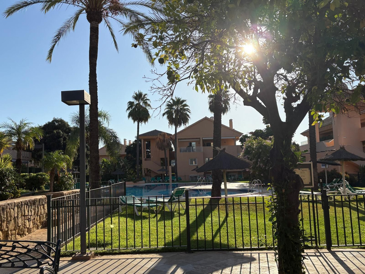 Appartement te koop in Elviria | 2 slaapkamers H5491903