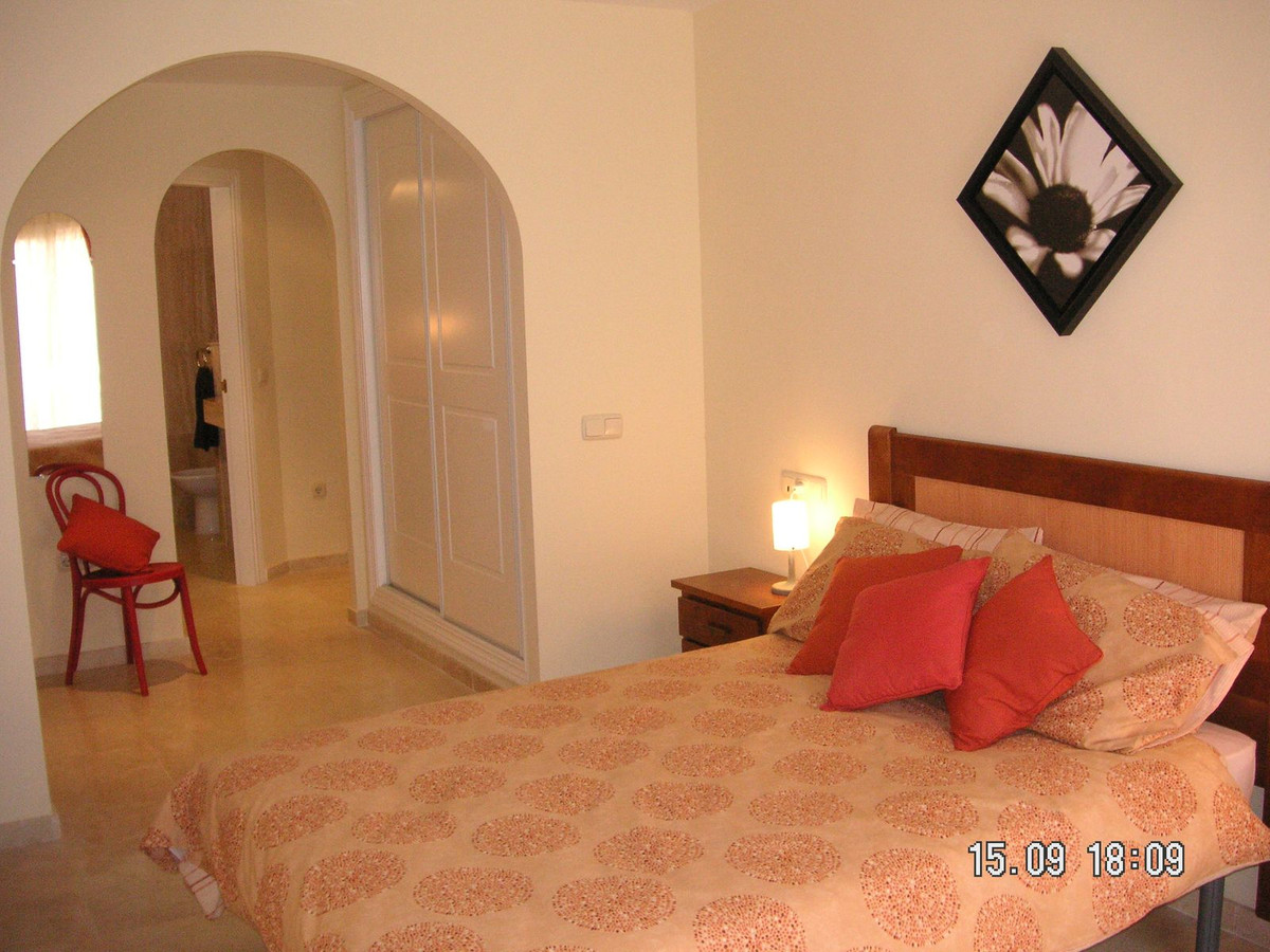Appartement te koop in Elviria | 2 slaapkamers H5491903