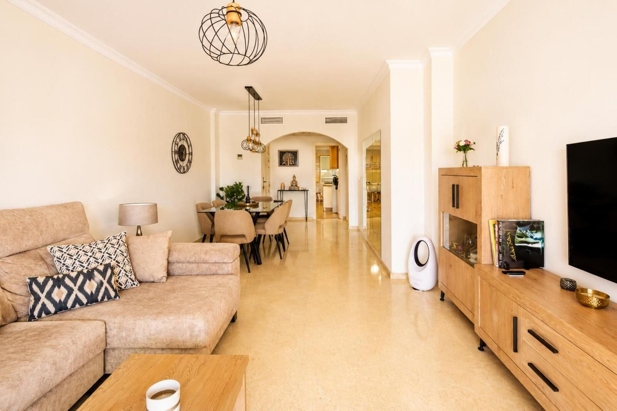 Appartement te koop in Elviria | 2 slaapkamers H5492269