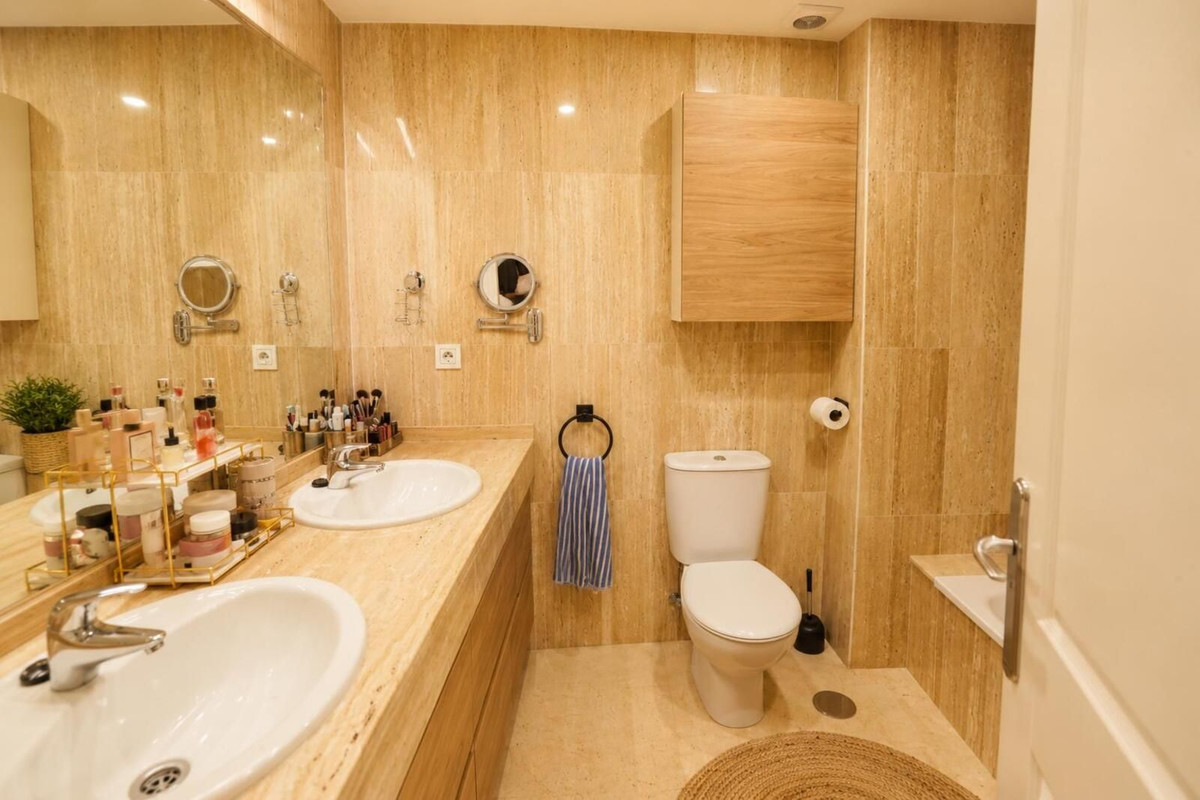 Appartement te koop in Elviria | 2 slaapkamers H5492269