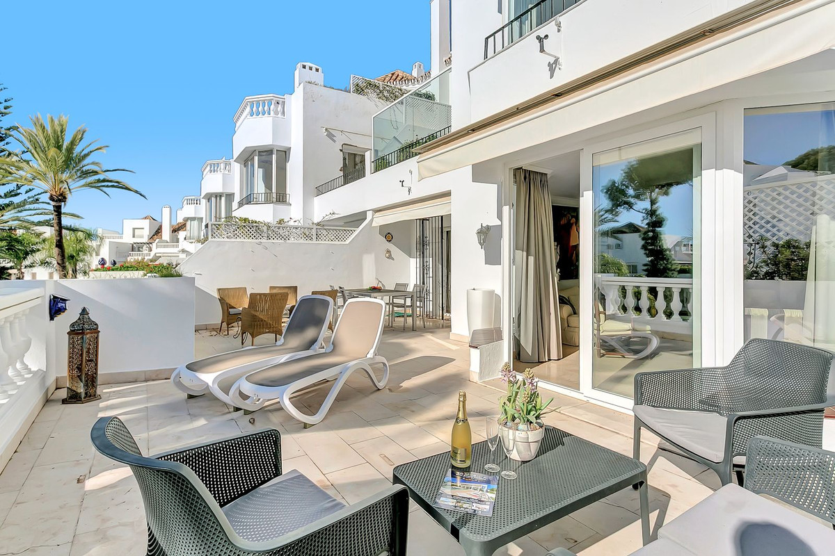 Appartement te koop in Elviria | 2 slaapkamers H5492641