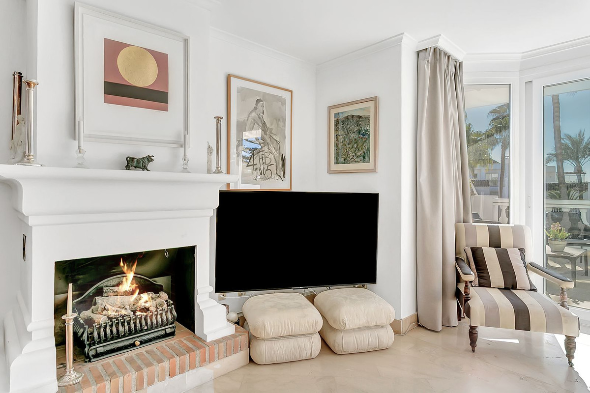 Appartement te koop in Elviria | 2 slaapkamers H5492641