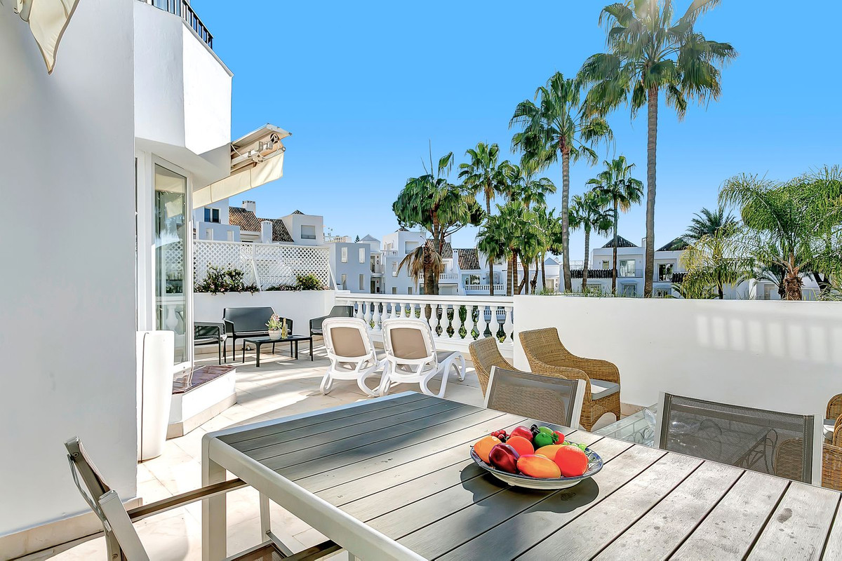 Appartement te koop in Elviria | 2 slaapkamers H5492641
