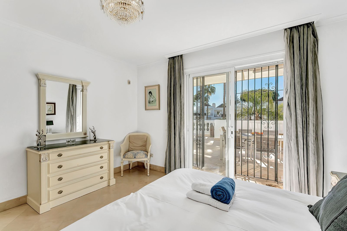 Appartement te koop in Elviria | 2 slaapkamers H5492641