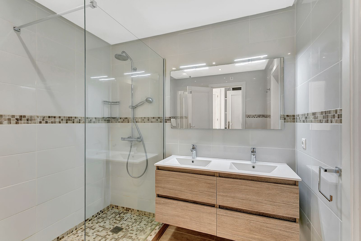 Appartement te koop in Elviria | 2 slaapkamers H5492641
