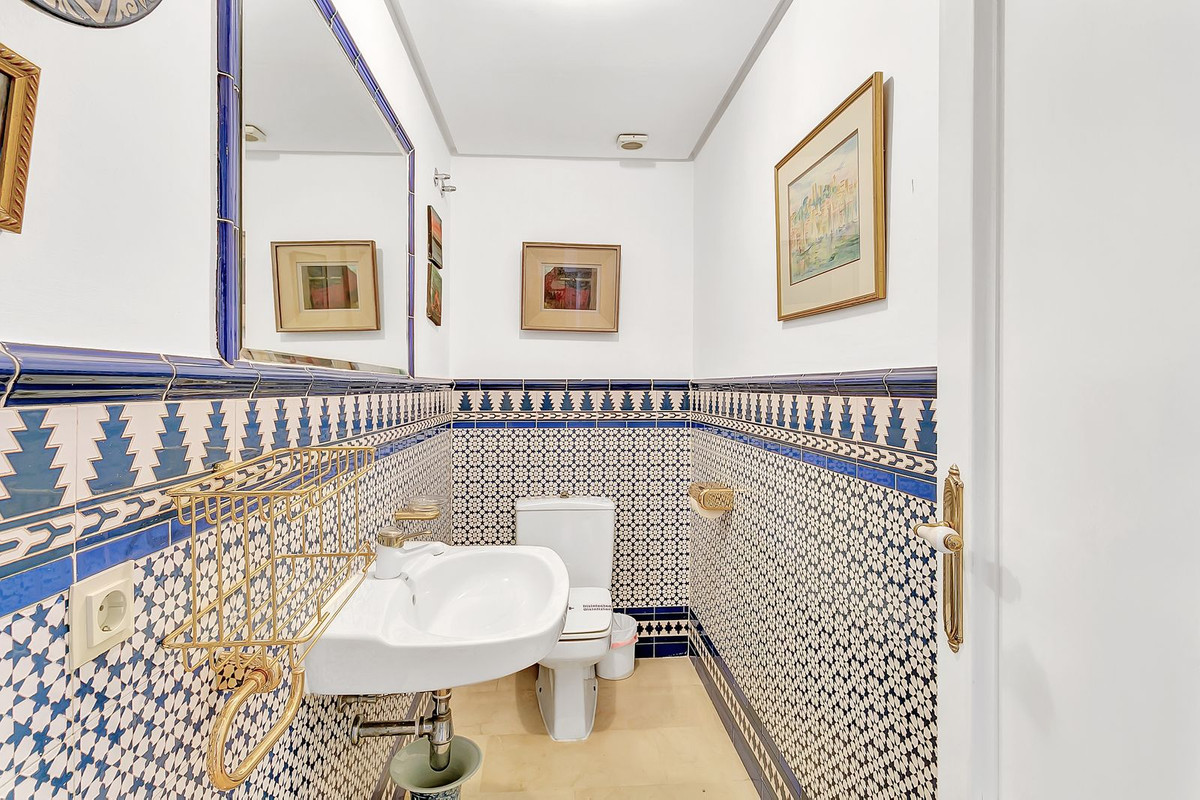 Appartement te koop in Elviria | 2 slaapkamers H5492641