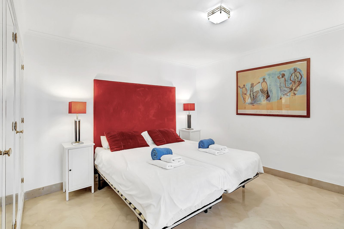 Appartement te koop in Elviria | 2 slaapkamers H5492641