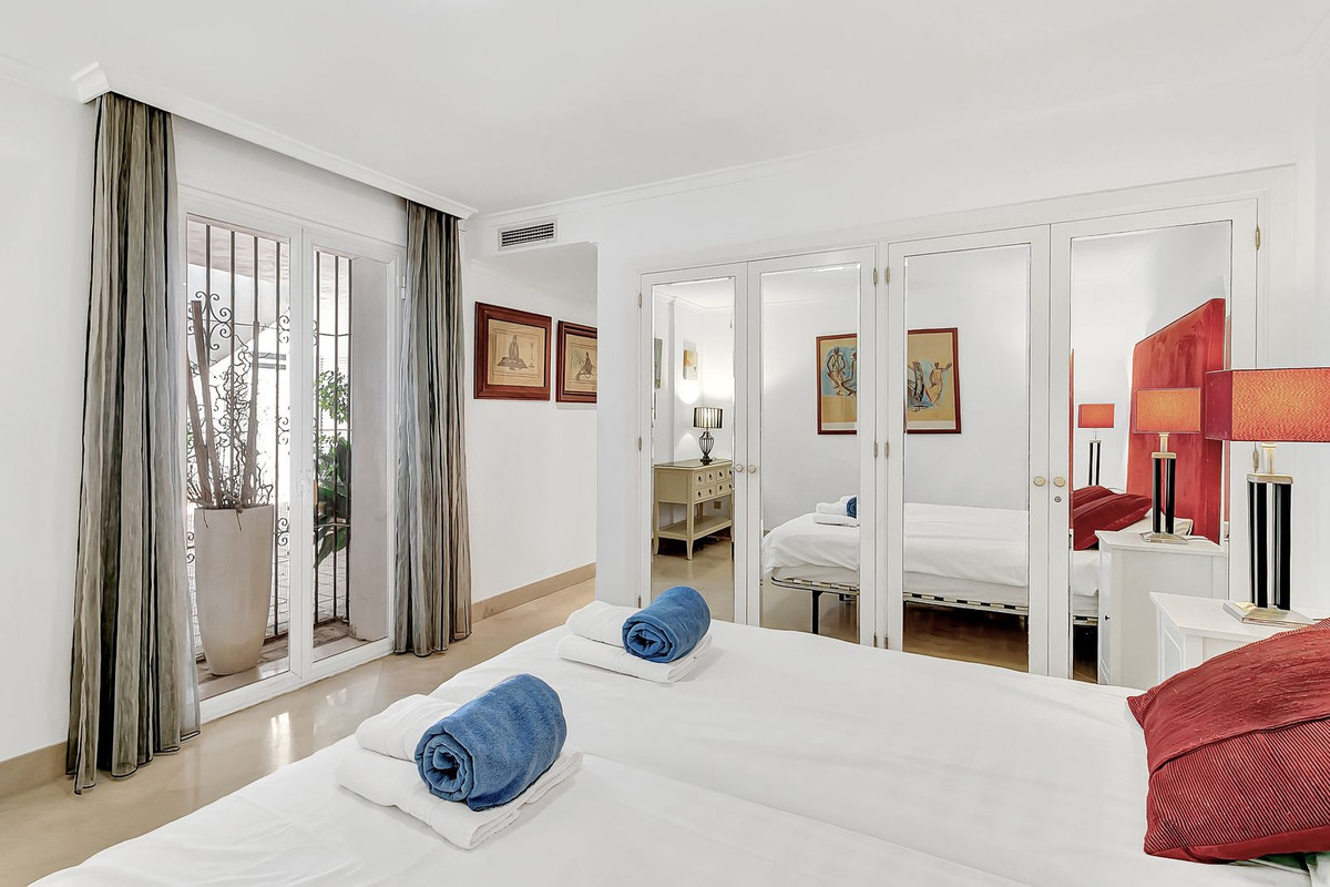 Appartement te koop in Elviria | 2 slaapkamers H5492641