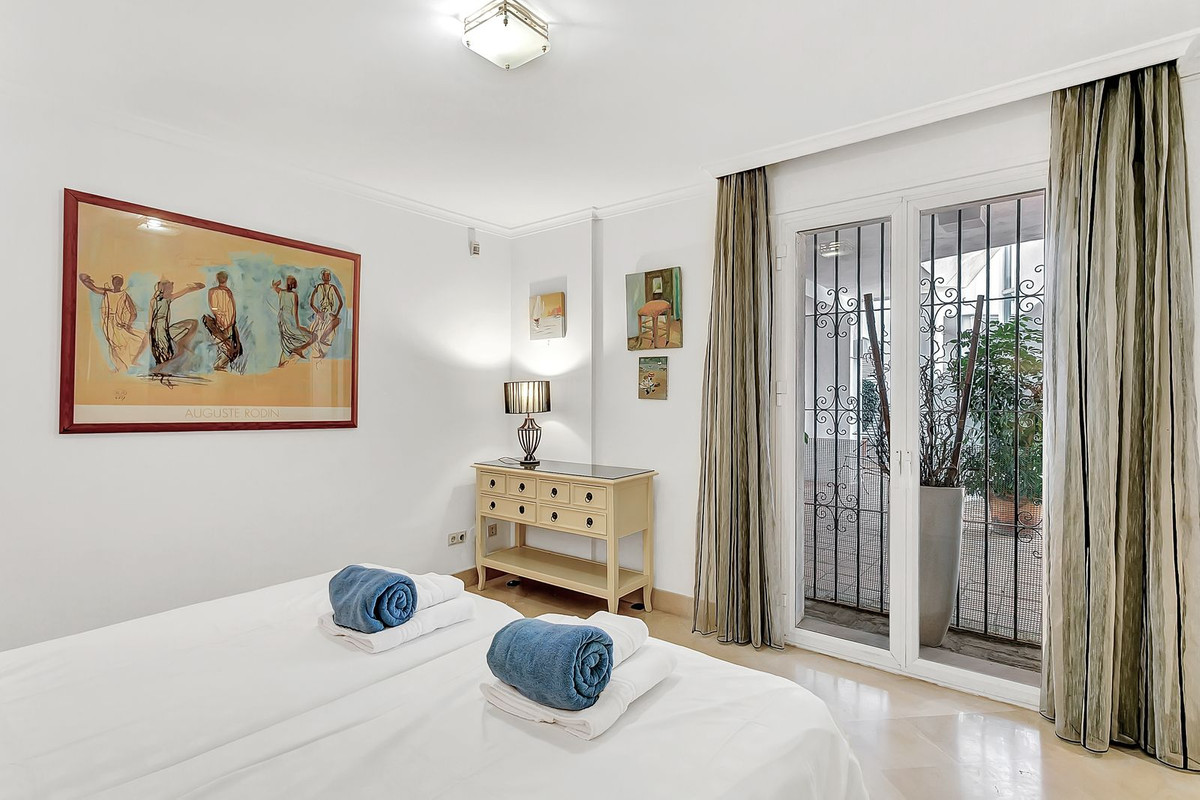 Appartement te koop in Elviria | 2 slaapkamers H5492641