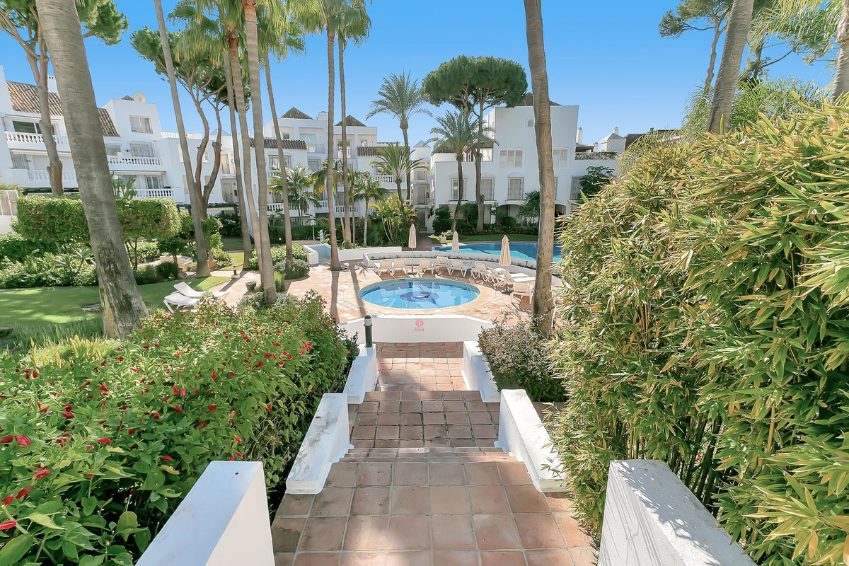 Appartement te koop in Elviria | 2 slaapkamers H5492641