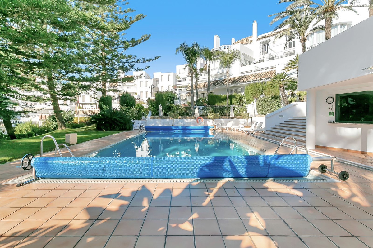 Appartement te koop in Elviria | 2 slaapkamers H5492641