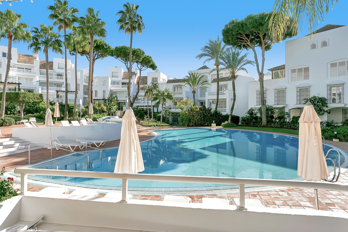 Appartement te koop in Elviria | 2 slaapkamers H5492641