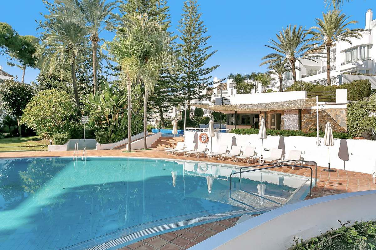 Appartement te koop in Elviria | 2 slaapkamers H5492641