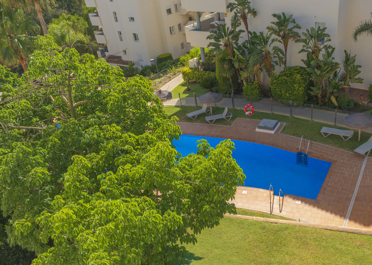 Appartement te koop in Elviria | 2 slaapkamers H5494639