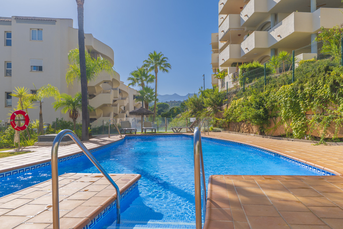 Appartement te koop in Elviria | 2 slaapkamers H5494639