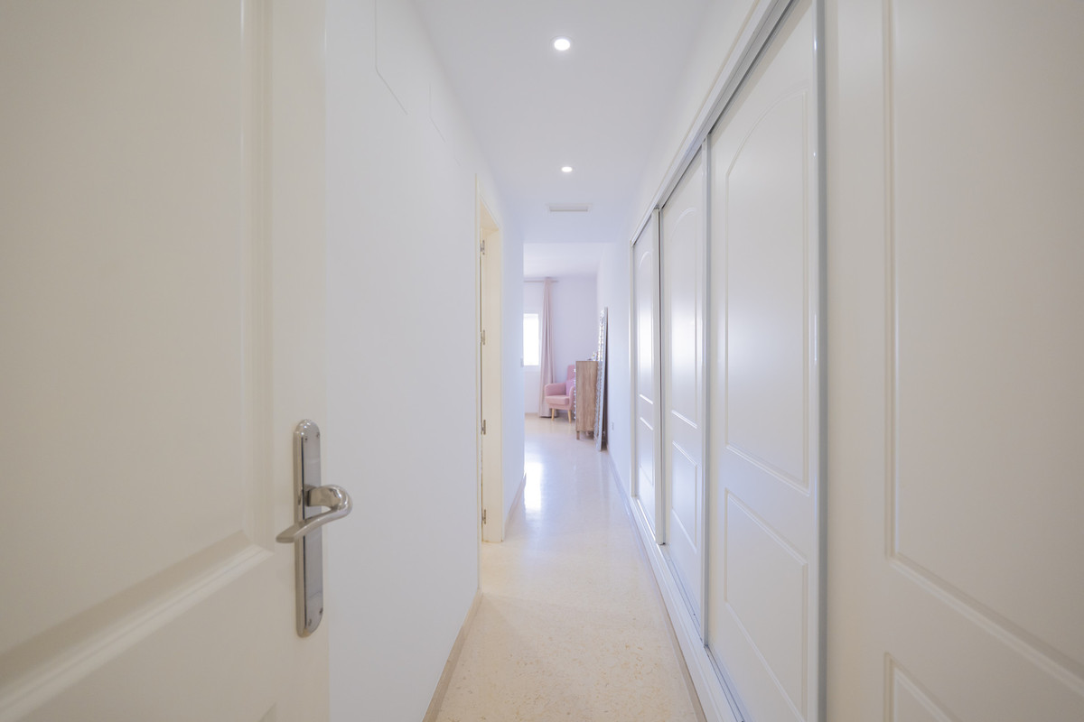 Appartement te koop in Elviria | 2 slaapkamers H5494639