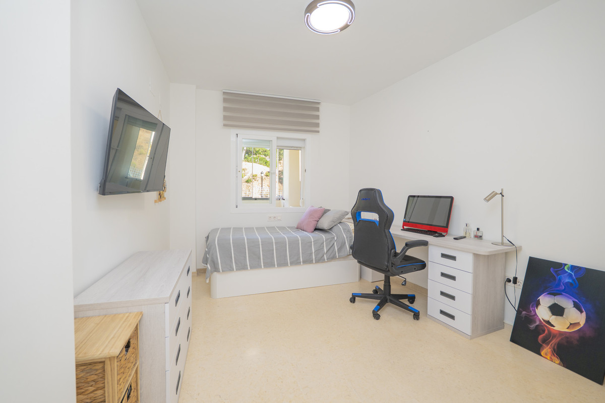 Appartement te koop in Elviria | 2 slaapkamers H5494639