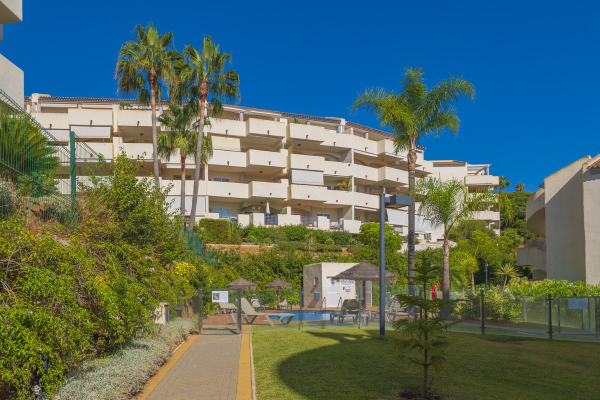 Appartement te koop in Elviria | 2 slaapkamers H5494639