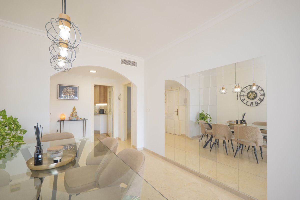 Appartement te koop in Elviria | 2 slaapkamers H5494639