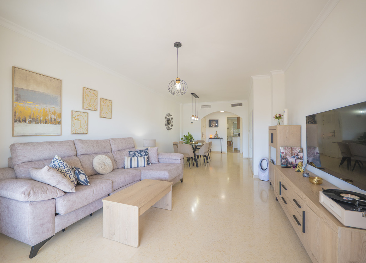 Appartement te koop in Elviria | 2 slaapkamers H5494639