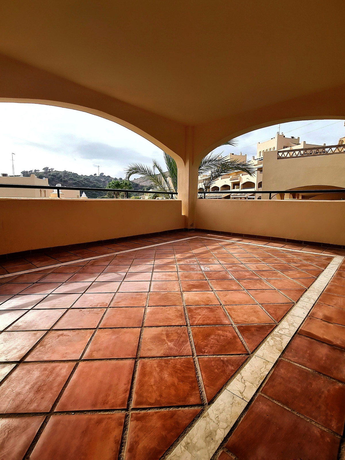 Appartement te koop in Elviria | 3 slaapkamers H5496148