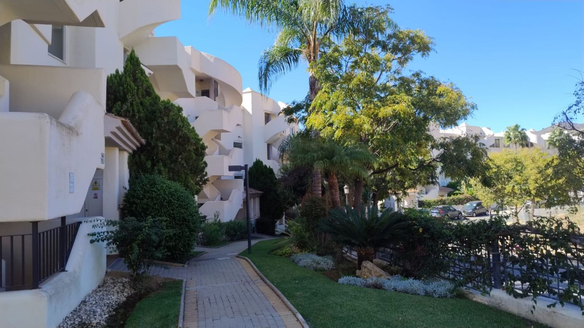 Appartement te koop in Elviria | 3 slaapkamers H5499373
