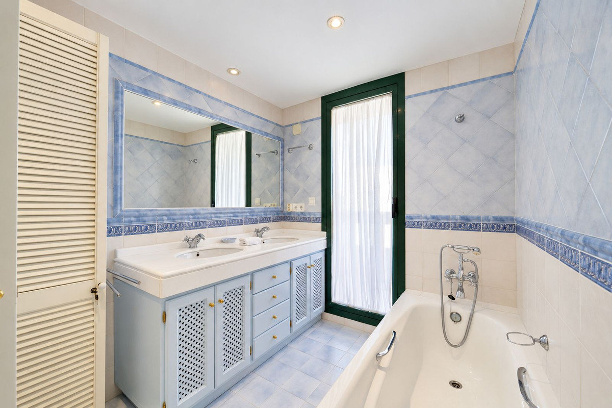 Penthouse Duplex te koop in Elviria | 3 slaapkamers H5506582