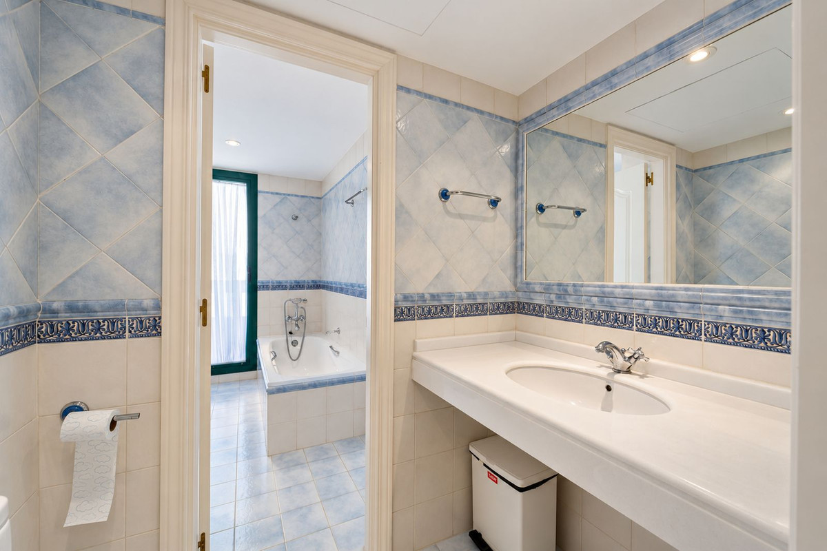 Penthouse Duplex te koop in Elviria | 3 slaapkamers H5506582