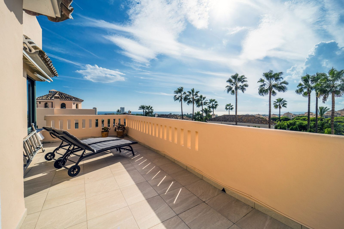 Penthouse Duplex te koop in Elviria | 3 slaapkamers H5506582