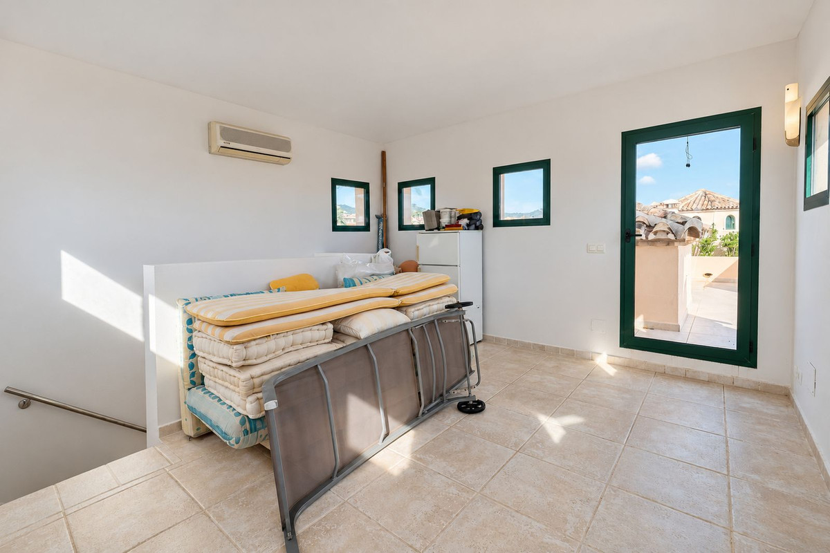 Penthouse Duplex te koop in Elviria | 3 slaapkamers H5506582