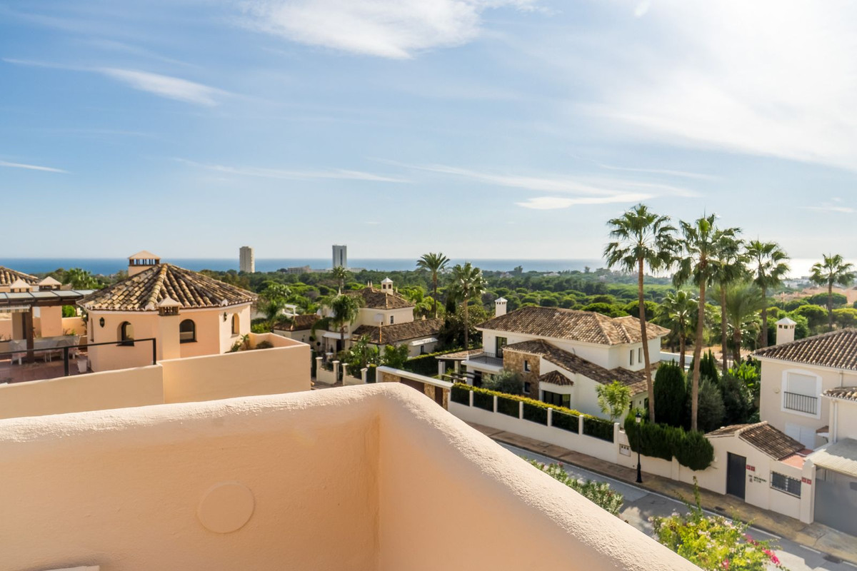 Penthouse Duplex te koop in Elviria | 3 slaapkamers H5506582