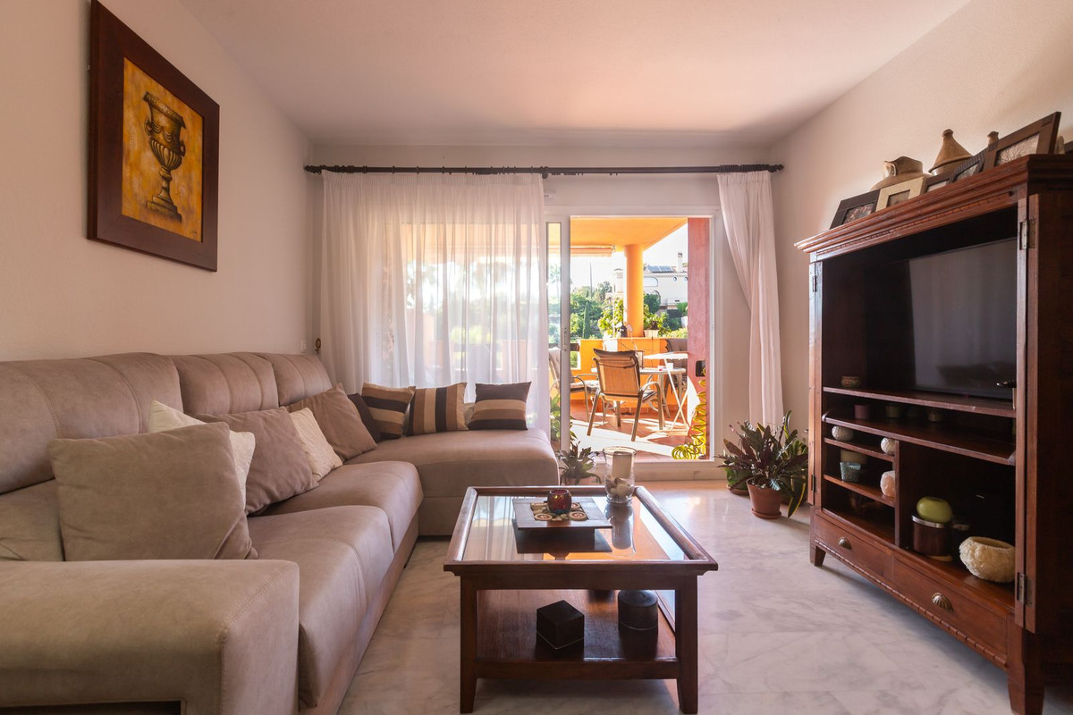 Appartement te koop in Elviria | 2 slaapkamers H5510047