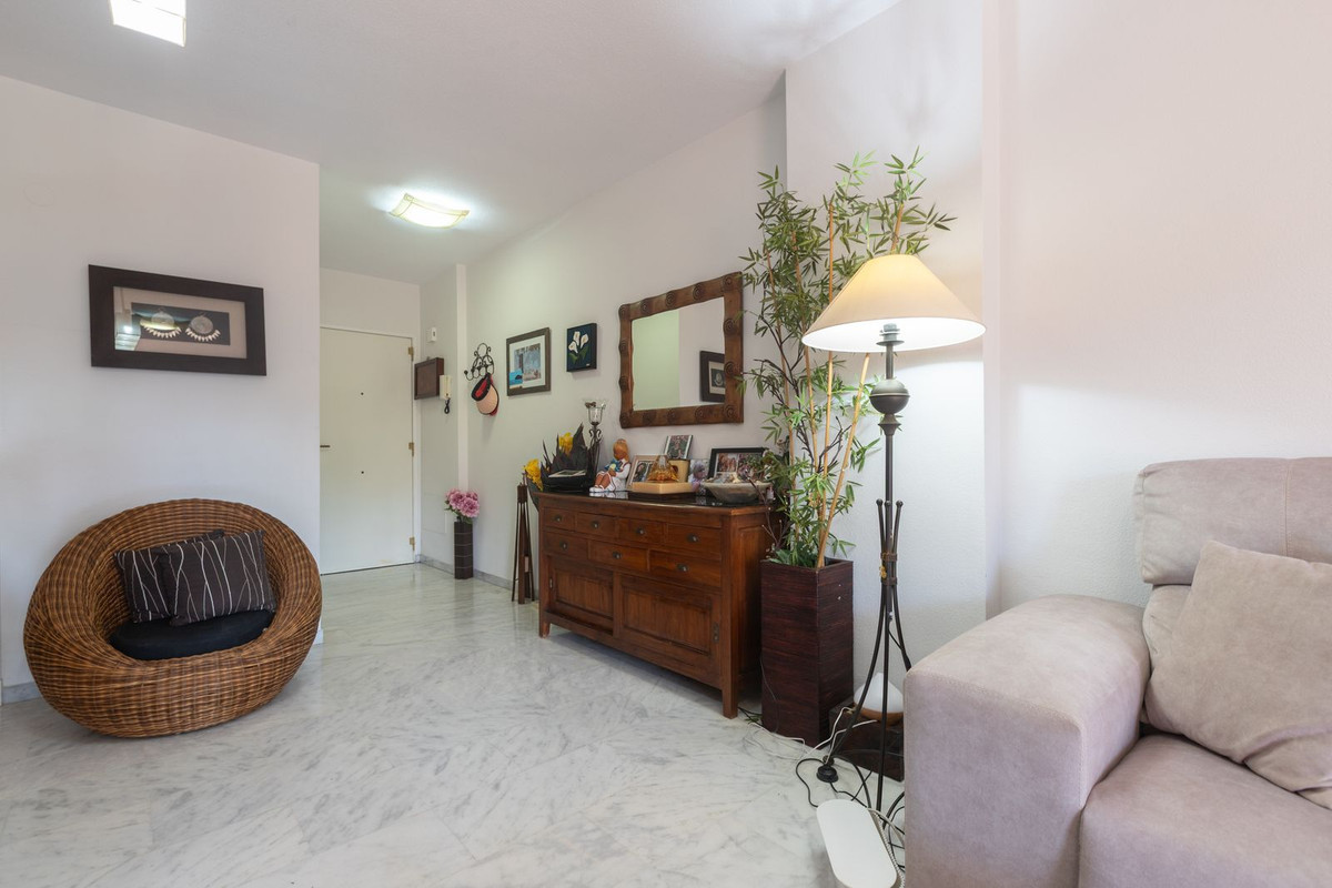 Appartement te koop in Elviria | 2 slaapkamers H5510047
