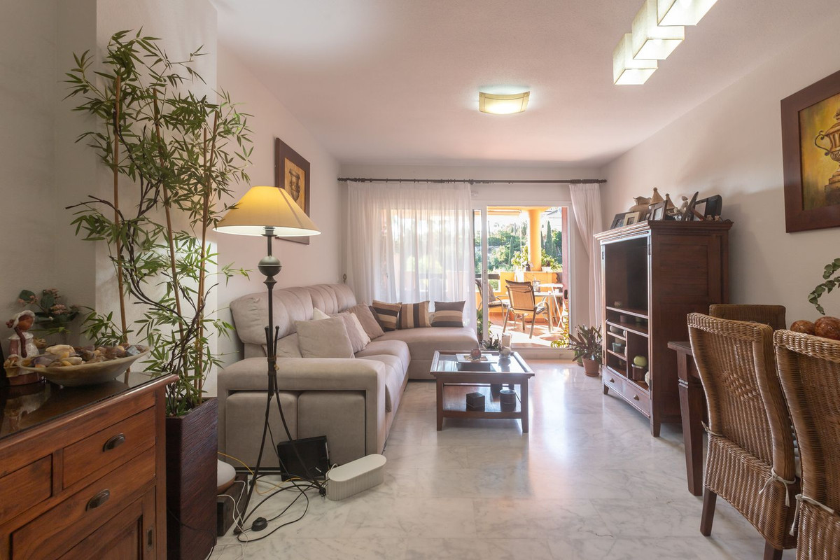 Appartement te koop in Elviria | 2 slaapkamers H5510047